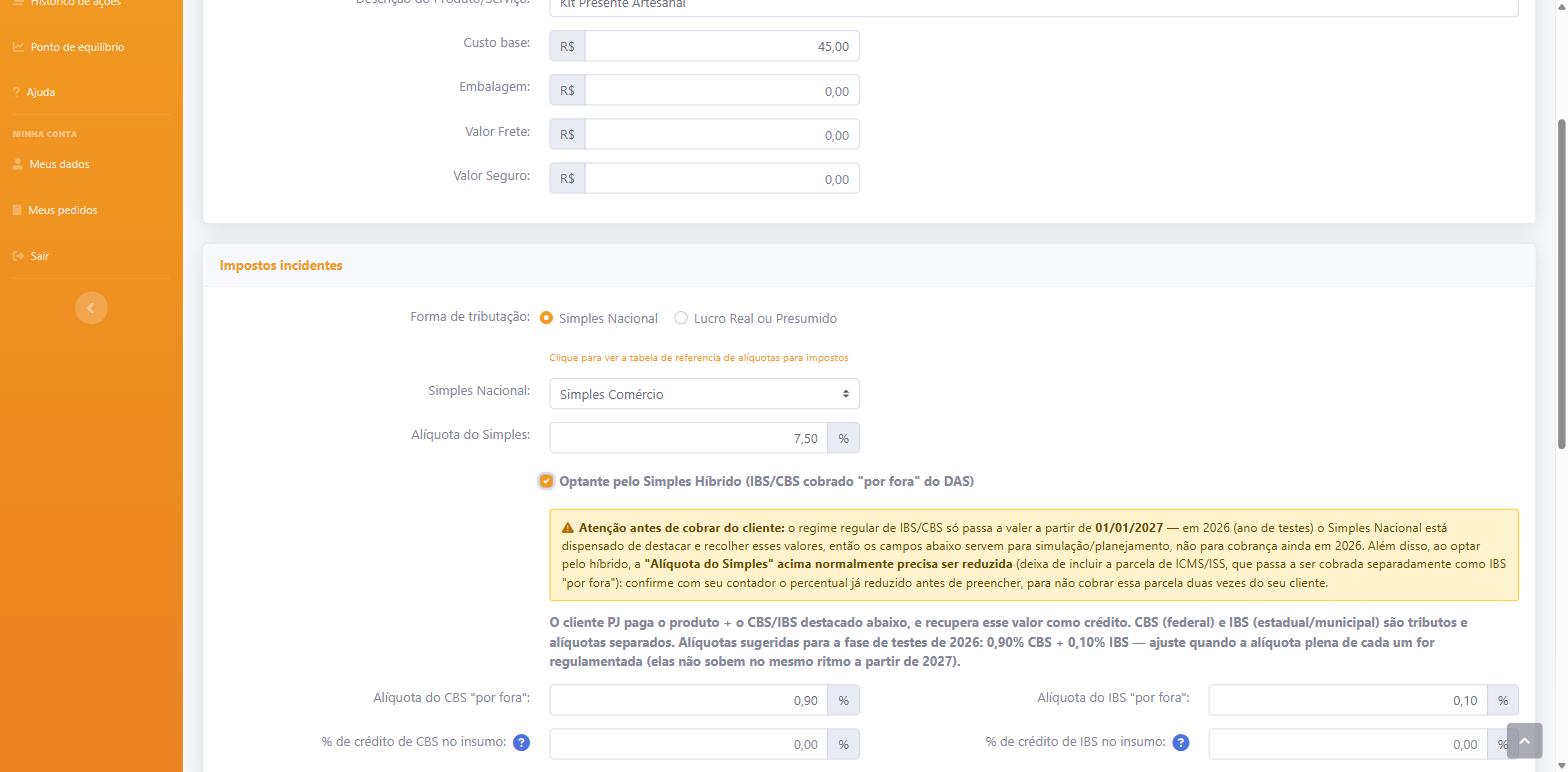 Tela de cadastro de produto com a opção Optante pelo Simples Híbrido marcada, exibindo o aviso e os campos de alíquota de CBS e IBS por fora preenchidos com 0,90% e 0,10%